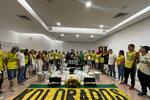 A barristas de Atlético Bucaramanga les dieron ‘instrumentos de paz’