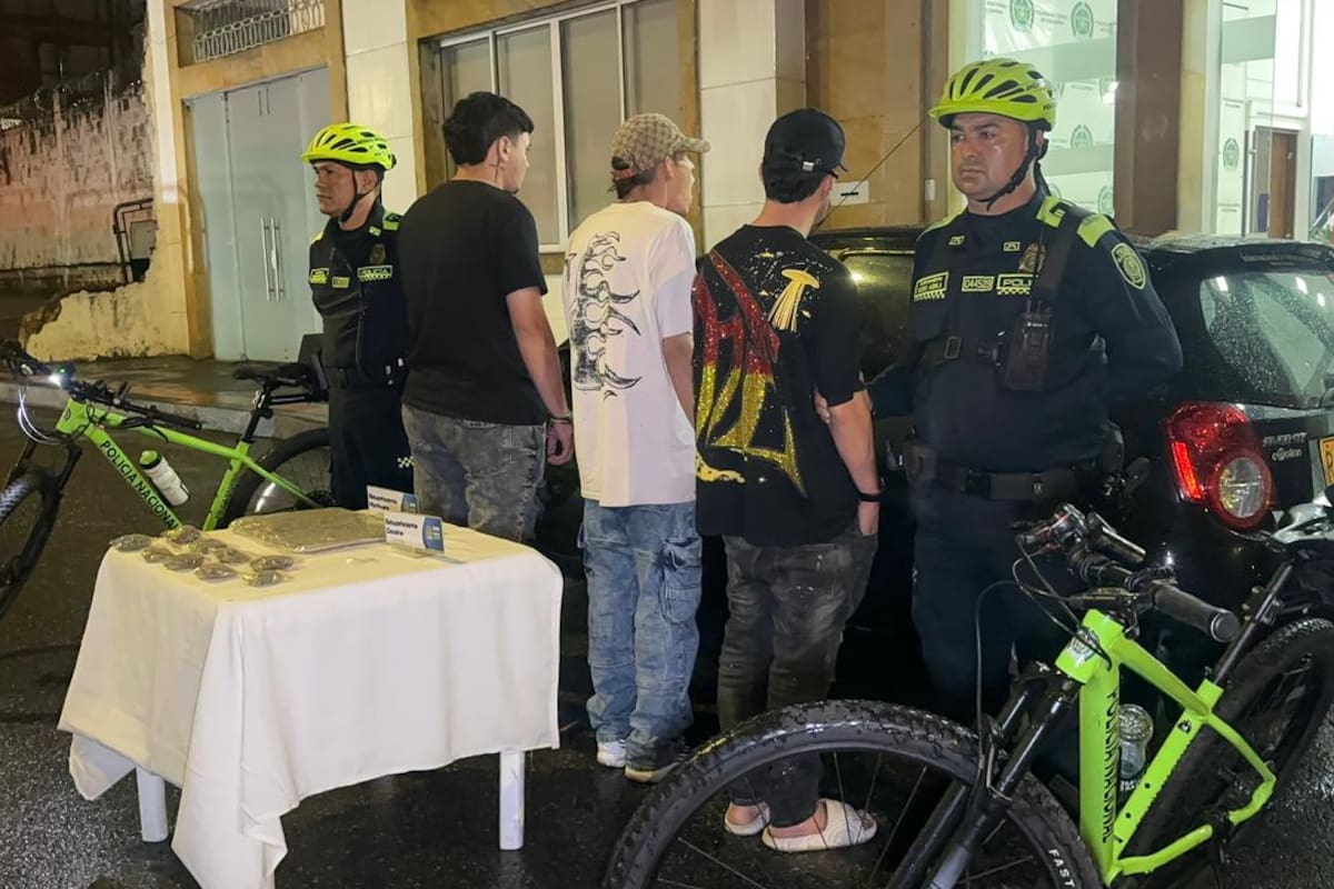 Intentaron escapar y fueron capturados con marihuana y cocaína en Bucaramanga