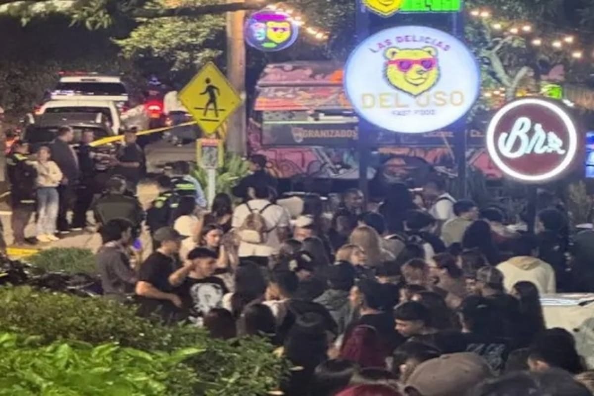 Intento de robo en el Burger Master de Medellín termina con disparos y dos heridos. | Foto: Tomada de El Colombiano.