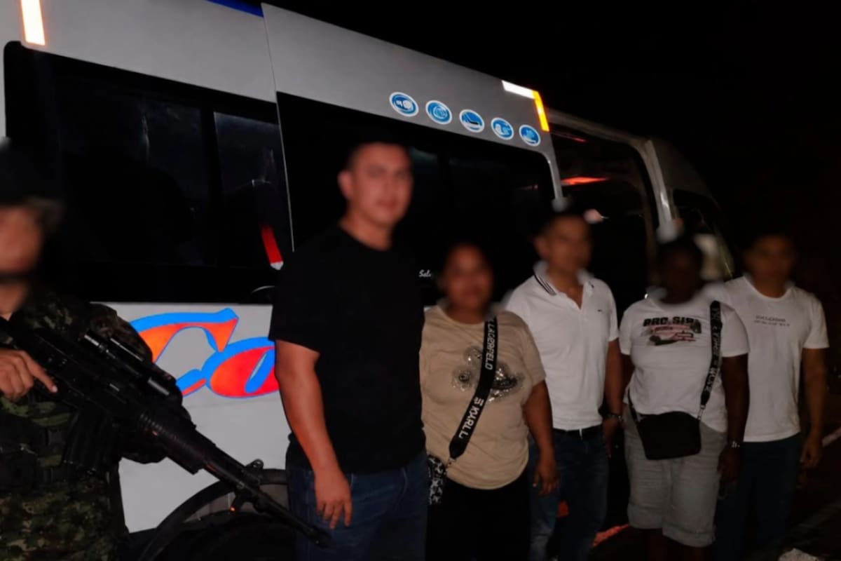 Ejército enfrentó a hombres armados y evitó el secuestro en el Cauca.
Foto: Ejército.