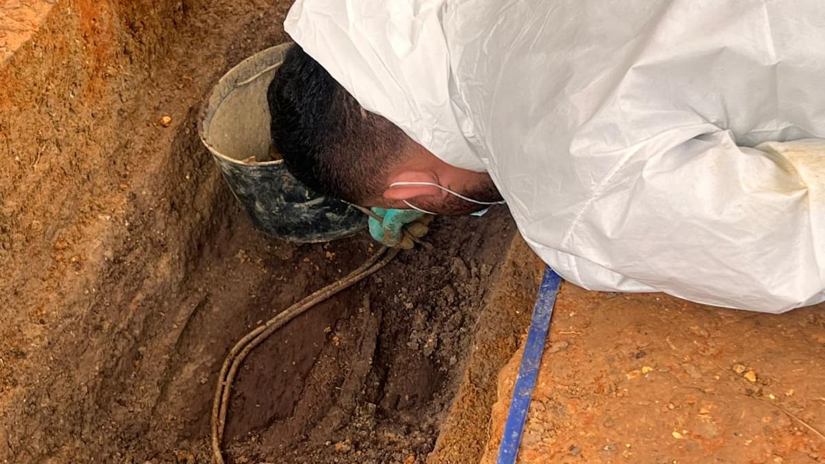 Equipos forenses de la Unidad de Búsqueda adelantan excavaciones en la etapa uno del cementerio La Resurrección, donde fueron recuperados 23 cuerpos durante la más reciente intervención.