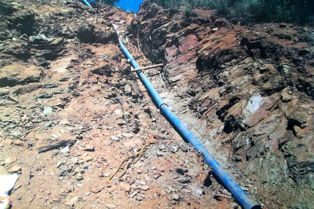 La obra consiste en llevar el líquido con un sistema de plantas de bombeo, desde el río Chicamocha. Se instalan las tuberías. (Foto: Suministrada / VANGUARDIA LIBERAL)