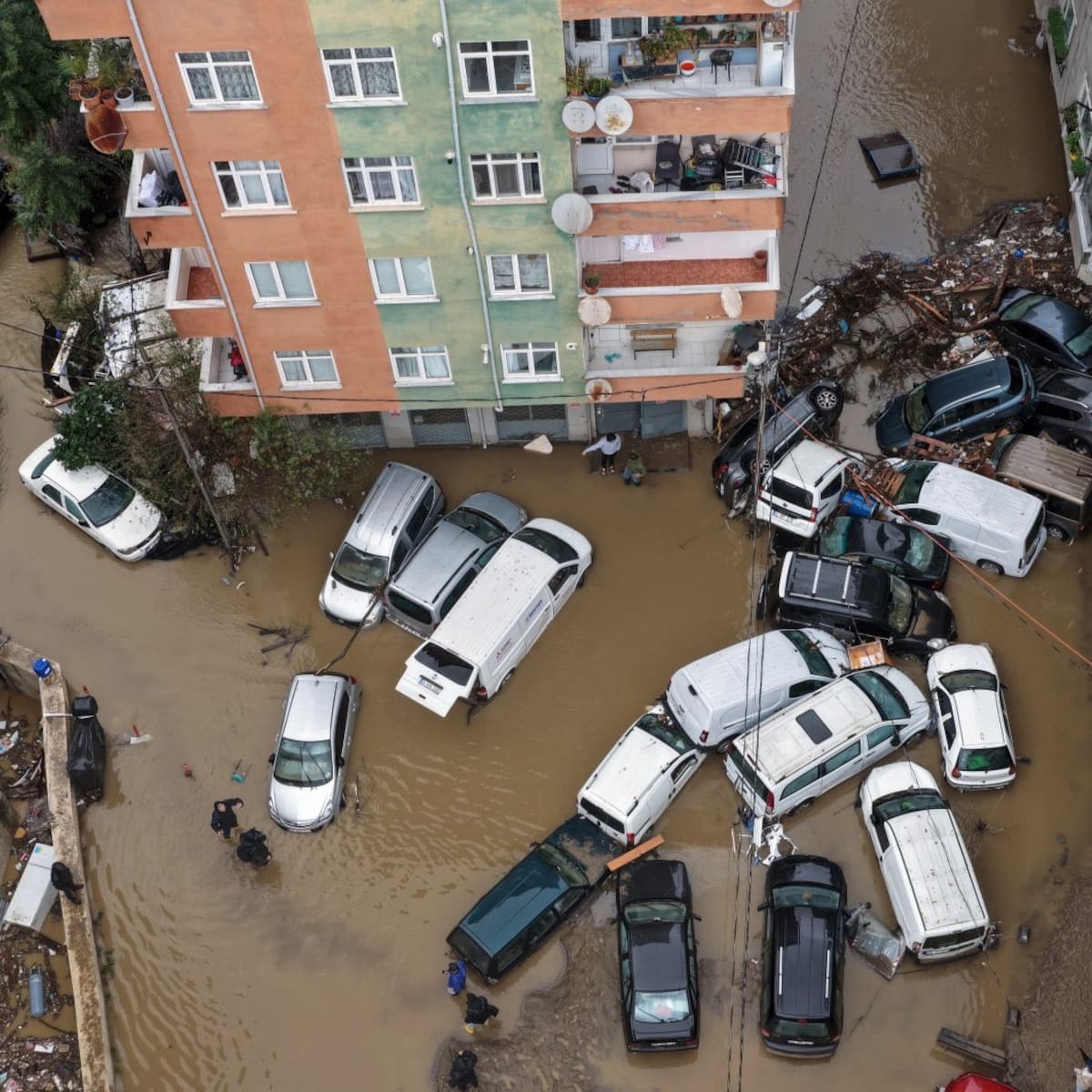 Tres muertos en las peores lluvias torrenciales que ha sufrido Estambul, Turquía.