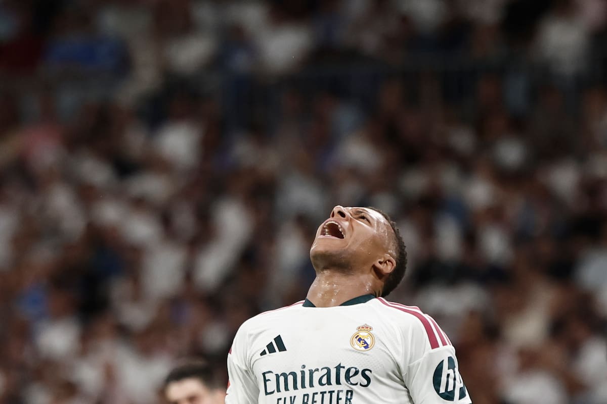 El delantero francés del Real Madrid Kylian Mbappé en el Santiago Bernabéu, en Madrid en foto de archivo de Sergio Pérez. EFE