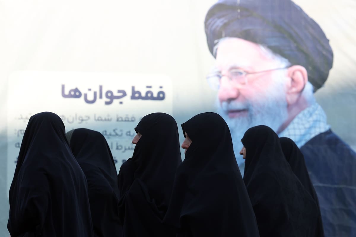 En Irán, la vida de una mujer es sometida a limitaciones y prohibiciones.
Foto: EFE