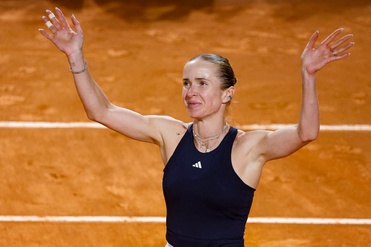 ROME (Italy), 16/05/2026.- Elina Svitolina of Ukraine celebrates after winning the Women's Singles final match at the Italian Open tennis tournament in Rome, Italy, 16 May 2026. (Tenis, Italia, Ucrania, Roma) EFE/EPA/FABIO FRUSTACI