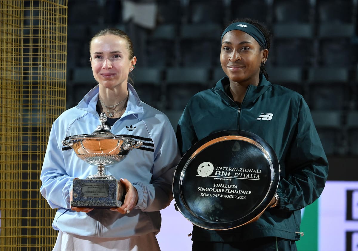 ROME (Italy), 16/05/2026.- Elina Svitolina of Ukraine and Coco Gauff of the USA (R) pose with the winner's trophy and the runner up trophy after the Women's Singles final match at the Italian Open tennis tournament in Rome, Italy, 16 May 2026. (Tenis, Italia, Ucrania, Roma) EFE/EPA/ALESSANDRO DI MEO
