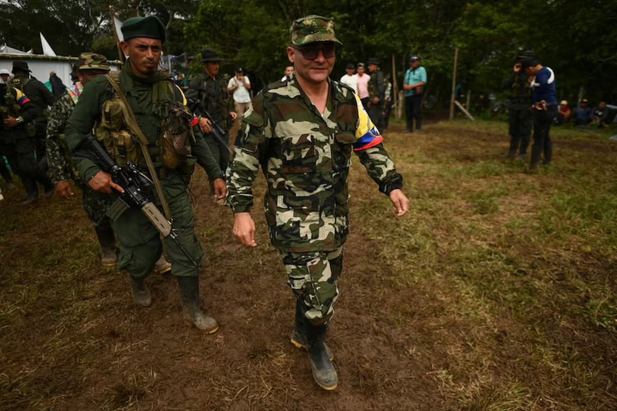 Expertos forenses adelanta estudios para determinar si Néstor Gregorio Vera, conocido con el alias de ‘Iván Mordisco’, está entre los seis integrantes de las disidencias de las Farc abatidos en las operaciones en Vaupés.