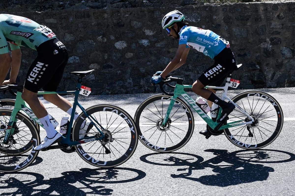 Iván Ramiro Sosa lucha por los primeros lugares de la Vuelta a Turquía. Foto: SprintCycling