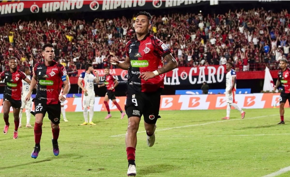 ¿Jaime Peralta se va del Cúcuta Deportivo? Esto se sabe sobre su futuro. Foto: Redes sociales Jaime Peralta