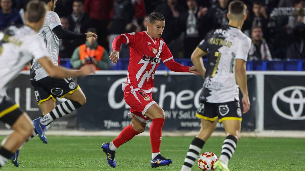 James Rodríguez vive una semana especial con el Rayo Vallecano en LaLiga de España. (Foto: EFE / VANGUARDIA).
