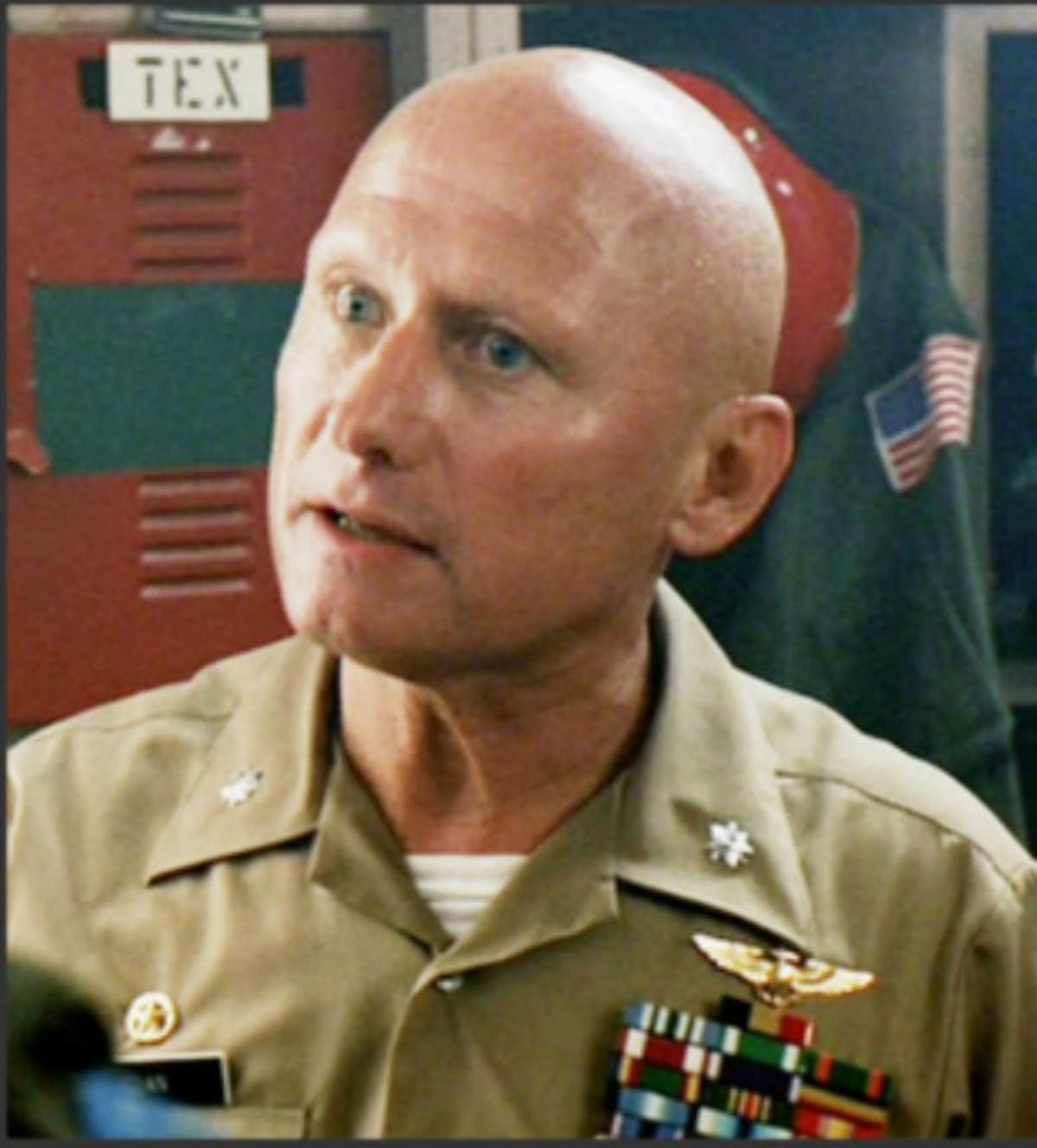 Muere James Tolkan, el inolvidable Sr. Strickland en la saga de 'Volver al Futuro'. El actor falleció a los 94 años dejando un legado inmenso en el cine y el teatro de Broadway.