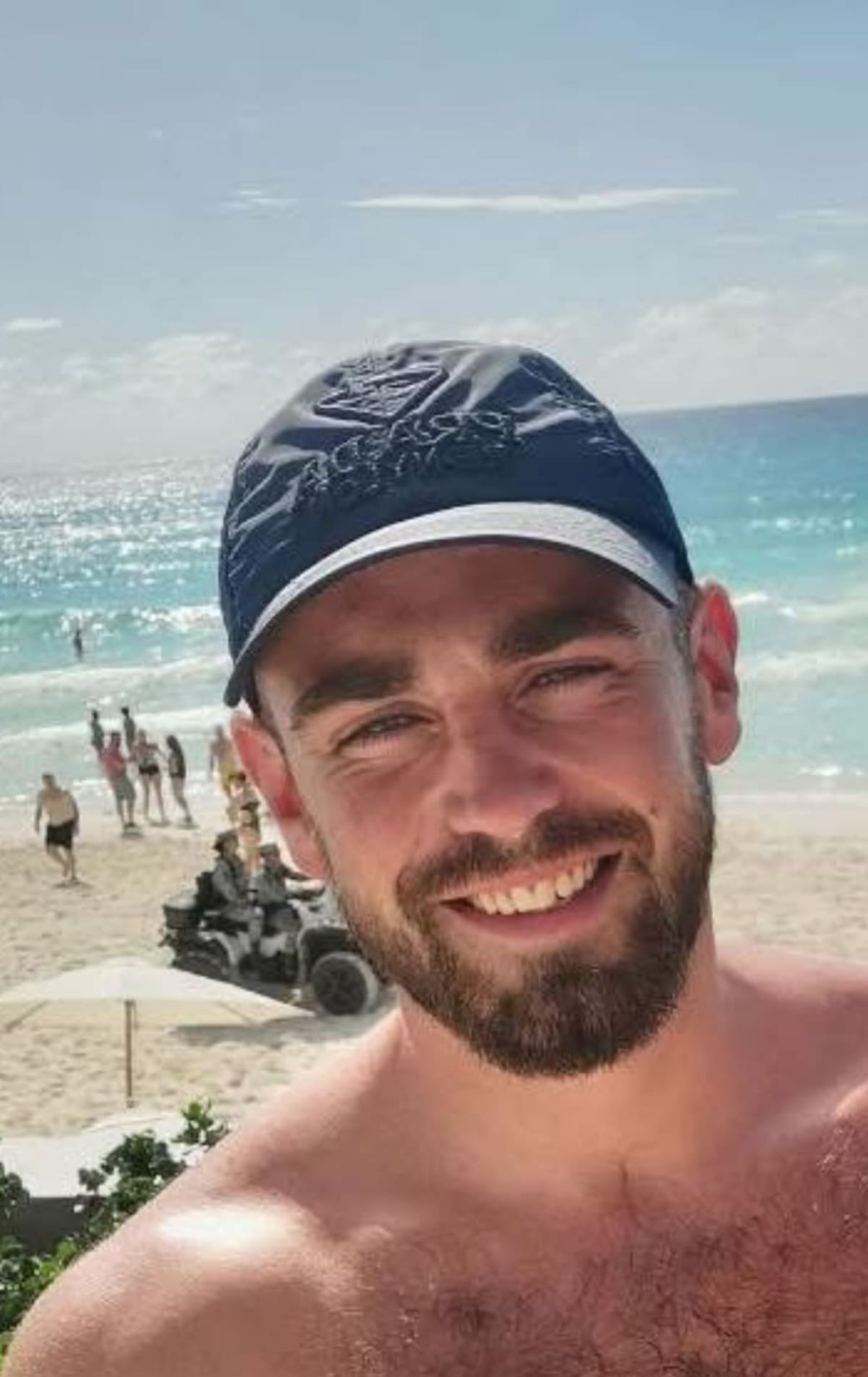 James Winkles, un turista británico de 30 años, murió ahogado en el sector de El Laguito, en Cartagena. | Redes sociales
