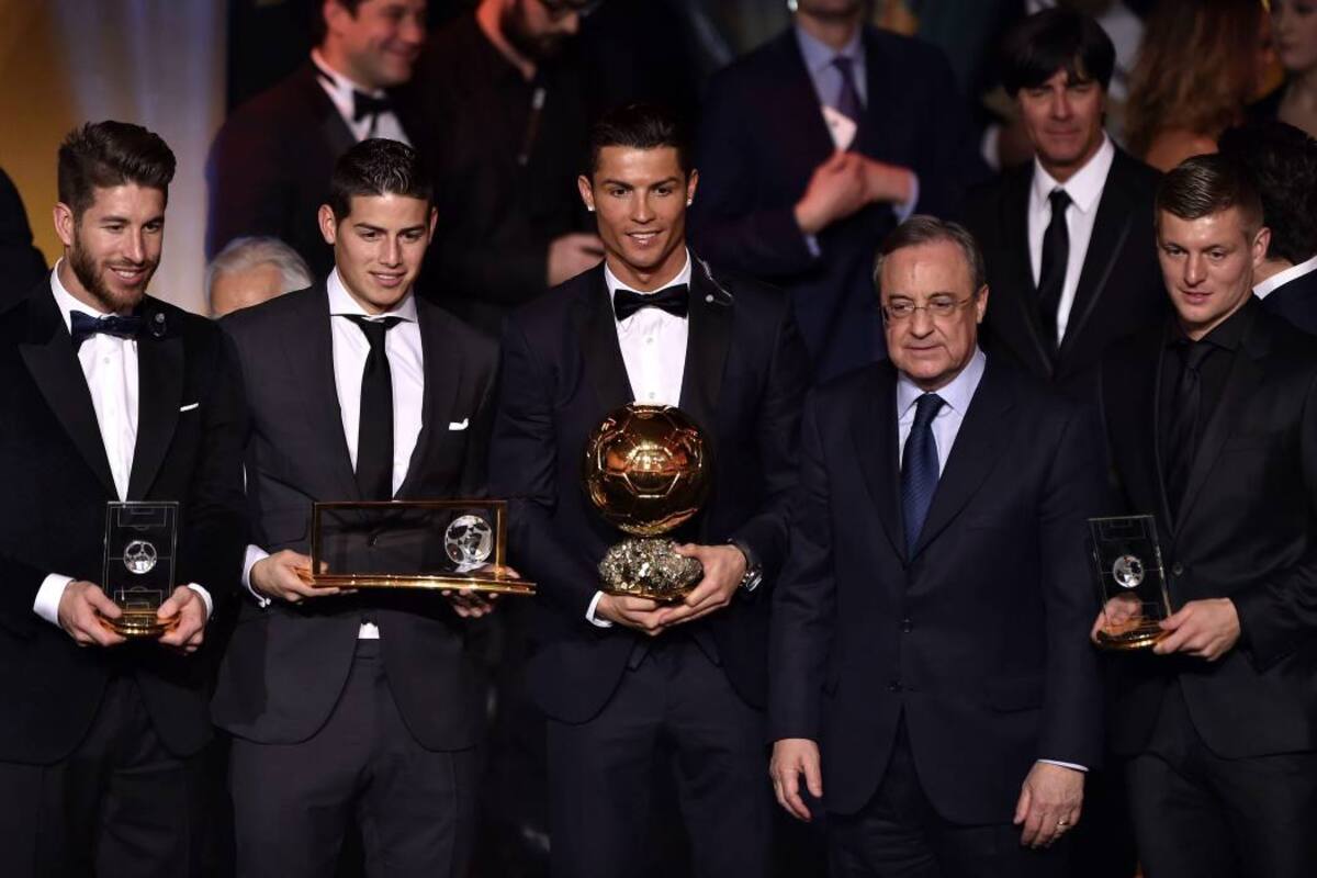 James Rodríguez se convirtió en el primer colombiano en ganar el Premio Puskás. El gol obtuvo el 44% de los votos, mientras que Stephanie Roche logró el 33% y el de Van Persie solo el 11%. (Foto: AFP / VANGUARDIA LIBERAL)