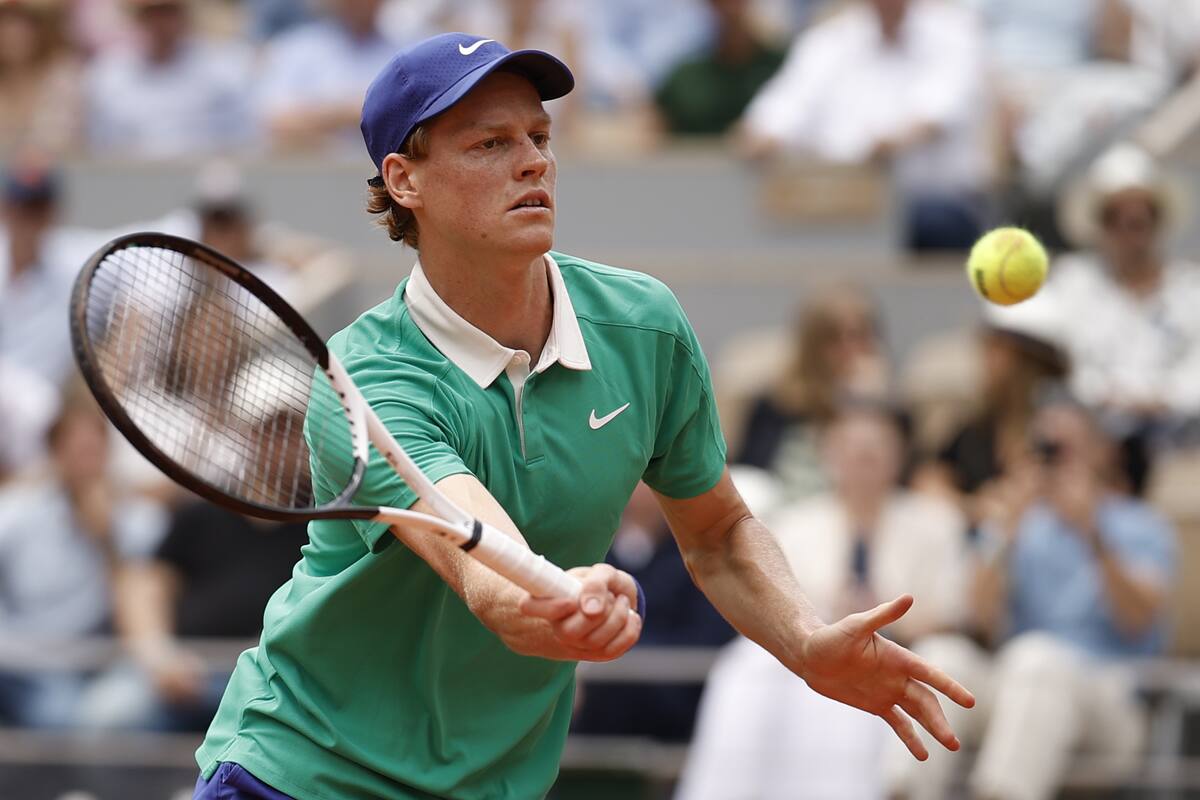 Jannik Sinner de Italia en acción. //EFE