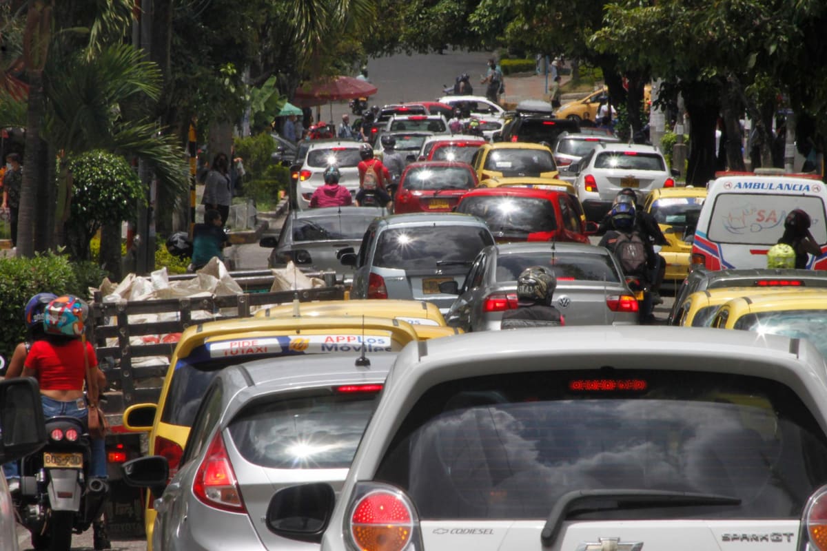 Los cambios en los hábitos de movilidad y la fuerte crisis del transporte obligaron a las autoridades metropolitanas a actualizar el Plan Maestro de Movilidad que fue planteado en 2010. (Foto: Jaime del Río / VANGUARDIA)