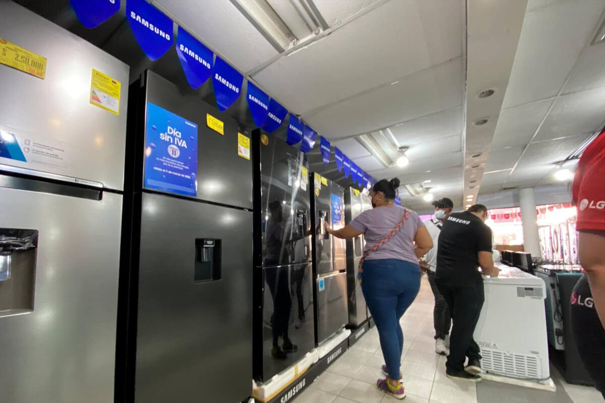 Jaime del Río / VANGUARDIA En los resultados de la Encuesta de Opinión del Consumidor de enero de 2023, el Índice de Confianza del Consumidor (ICC) registró un balance de -28,6 %, lo que representa una disminución de 6,3 puntos porcentuales (pps) frente a diciembre.
