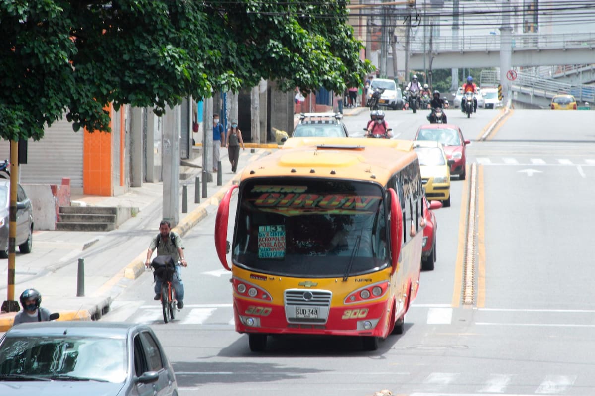 Los transportadores de buses convencionales aseguran que, hasta el momento, no los han llamado a participar de las mesas técnicas. Tampoco se sabe cuándo el Área Metropolitana de Bucaramanga entregará las primeras conclusiones. (Foto: Jaime del Río / VANGUARDIA)