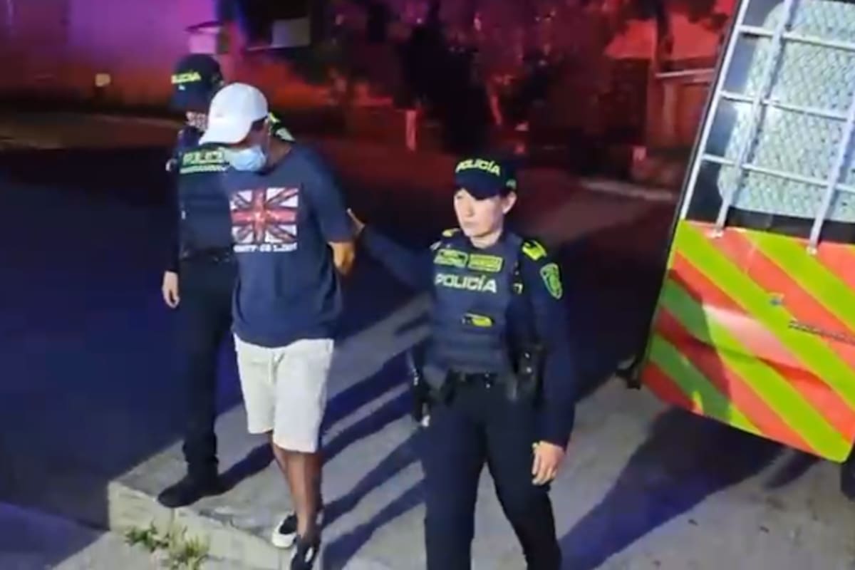 Jefferson Eliecer Caballero Rivera fue capturado en Floridablanca por orden judicial por el delito de homicidio agravado.