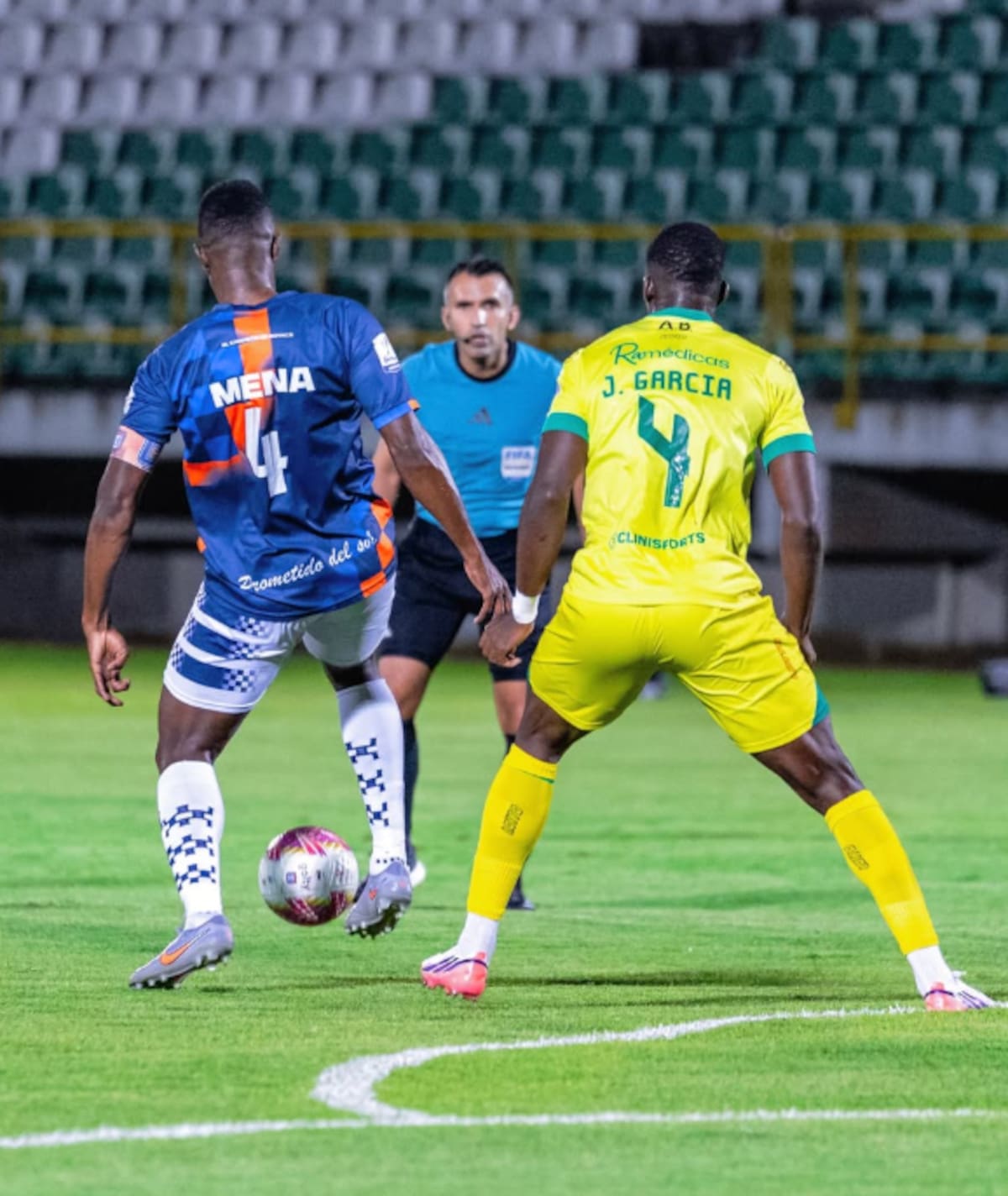 Jéfferson Mena reconoció que tuvo sentimientos encontrados al enfrentar con el Boyacá Chicó a su exequipo, el Atlético Bucaramanga. Foto: Redes de Mena.