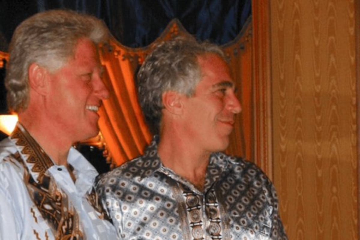 Jeffrey Epstein tuvo vínculos con Bill Clinton durante años, y visitó la Casa Blanca en múltiples ocasiones en la década de 1990, según los registros de visitantes.