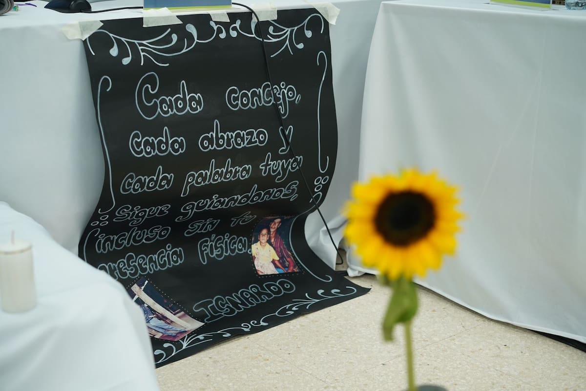 Comparecientes, víctimas y representantes judiciales participan en la diligencia que la JEP desarrolla este 21 y 22 de abril en Bucaramanga. / Foto: Suministrada/Vanguardia