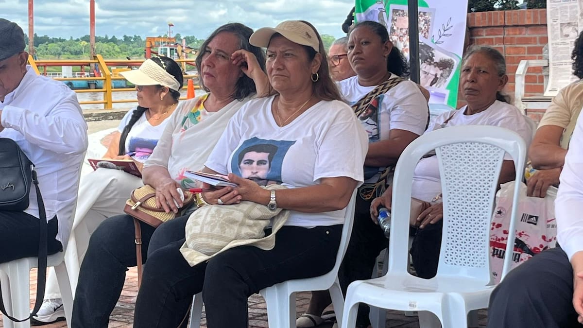 : La JEP emitió el Auto de Determinación de Hechos y Conductas que atribuye responsabilidades a 12 comparecientes por su participación en la toma paramilitar de Barrancabermeja entre 1998 y 2000.
Lesly Cifuentes/Vanguardia