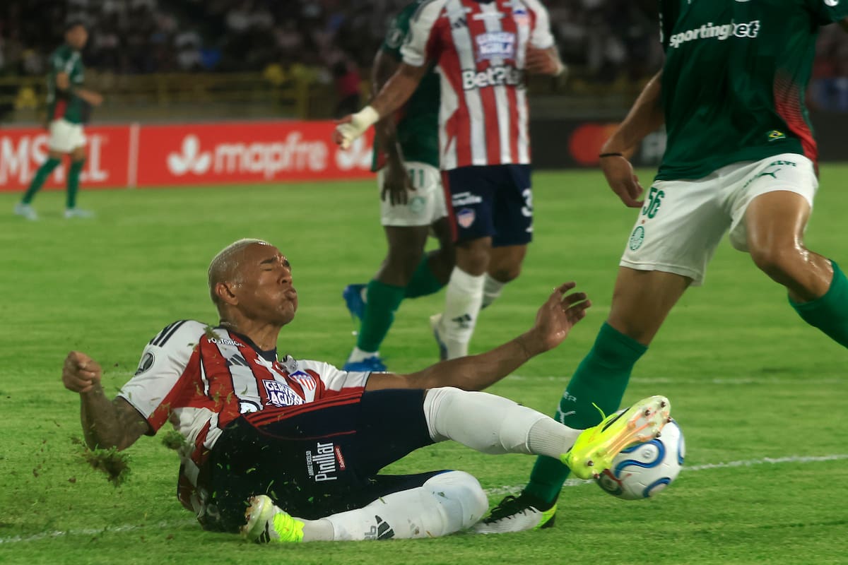 Jermein Peña responde a críticas tras expulsión en Copa Libertadores con duro mensaje. EFE/ Ricardo Maldonado
