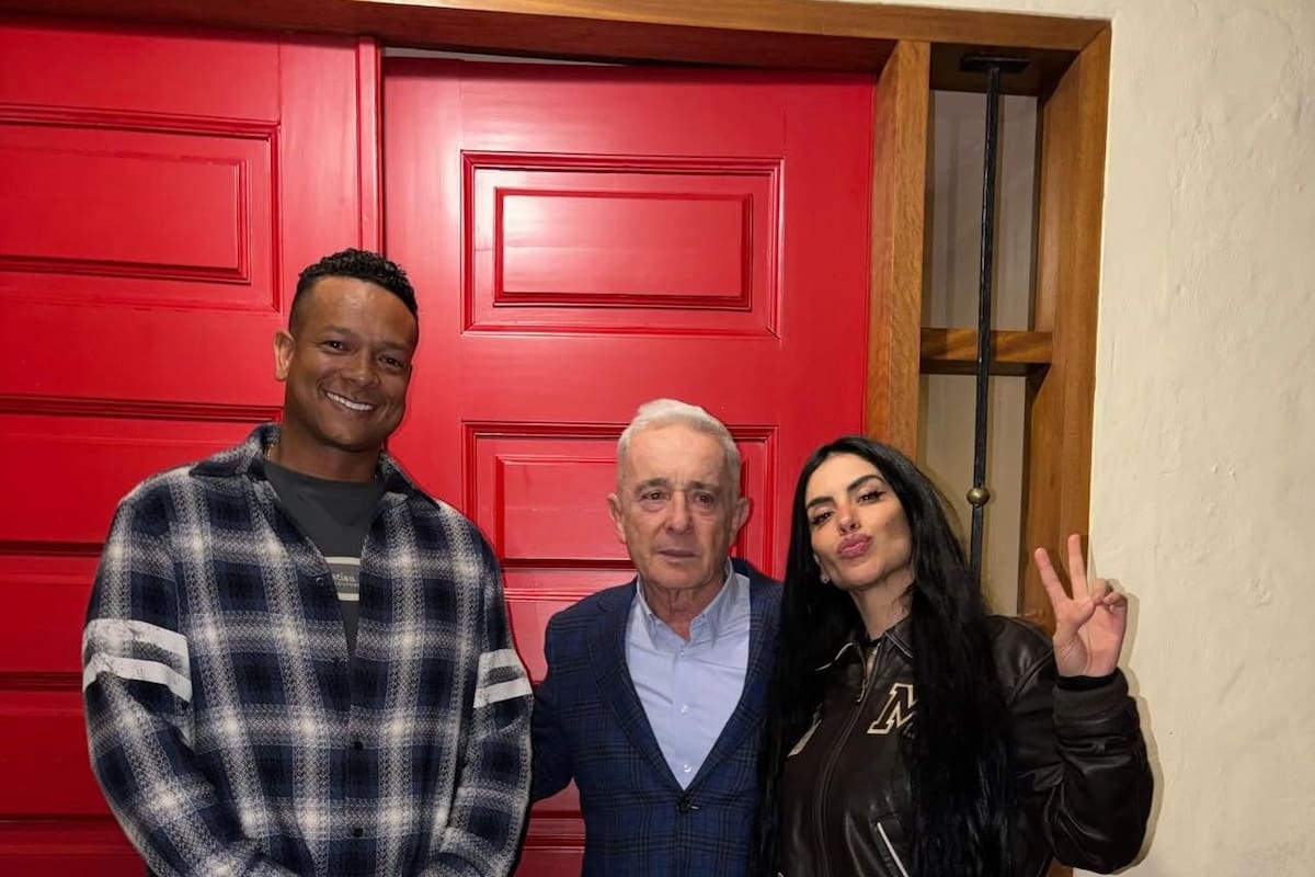 Jessica Cediel con el expresidente de Colombia Álvaro Uribe. Foto: Redes Sociales