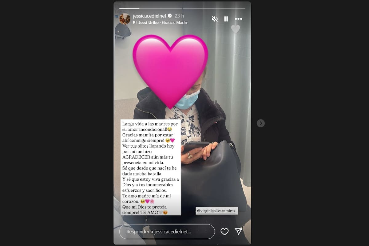 La presentadora compartió imágenes desde una camilla hospitalaria y agradeció el apoyo de su madre y seguidores. | Foto: Instagram