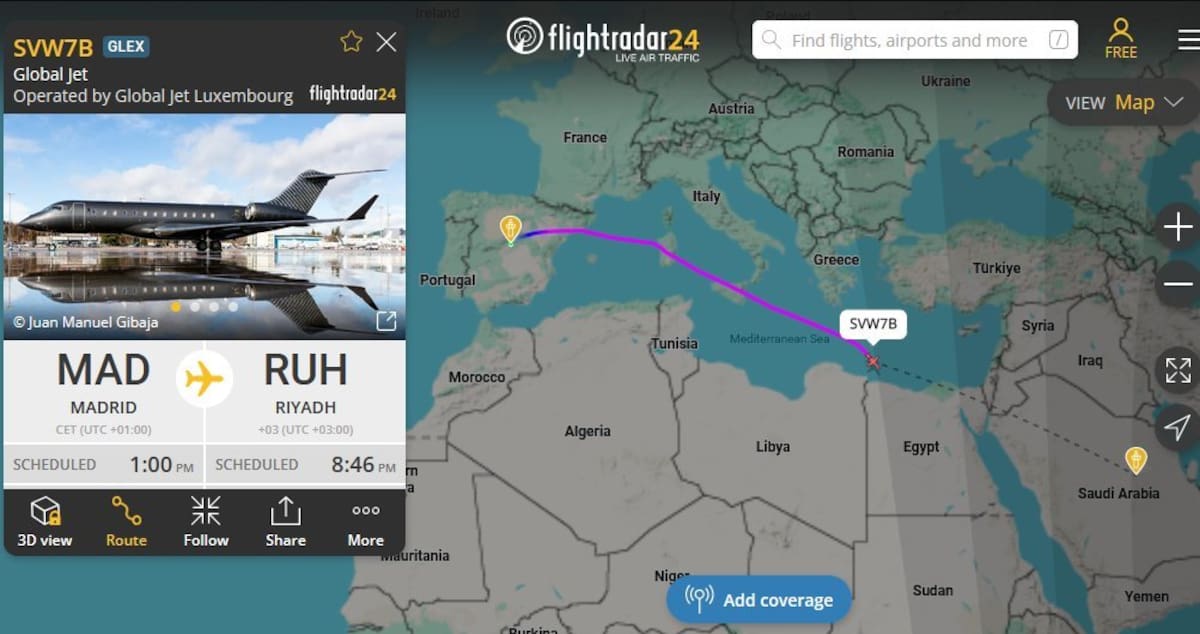 Cristiano Ronaldo y su familia habrían abandonado Arabia Saudita en su jet privado, el destino final: Madrid. Esto tras el bombardeo de la Embajada de Estados Unidos en Riad.