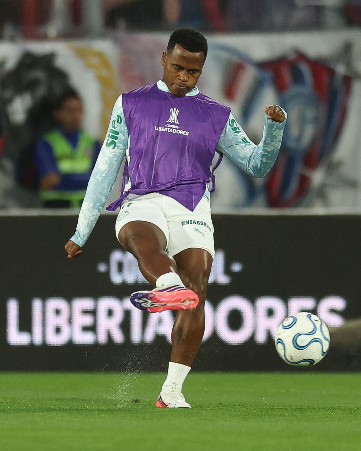 Jhon Arias encendió las alarmas en Palmeiras: esta es la lesión que lo alejará de las canchas. Foto: Palmeiras