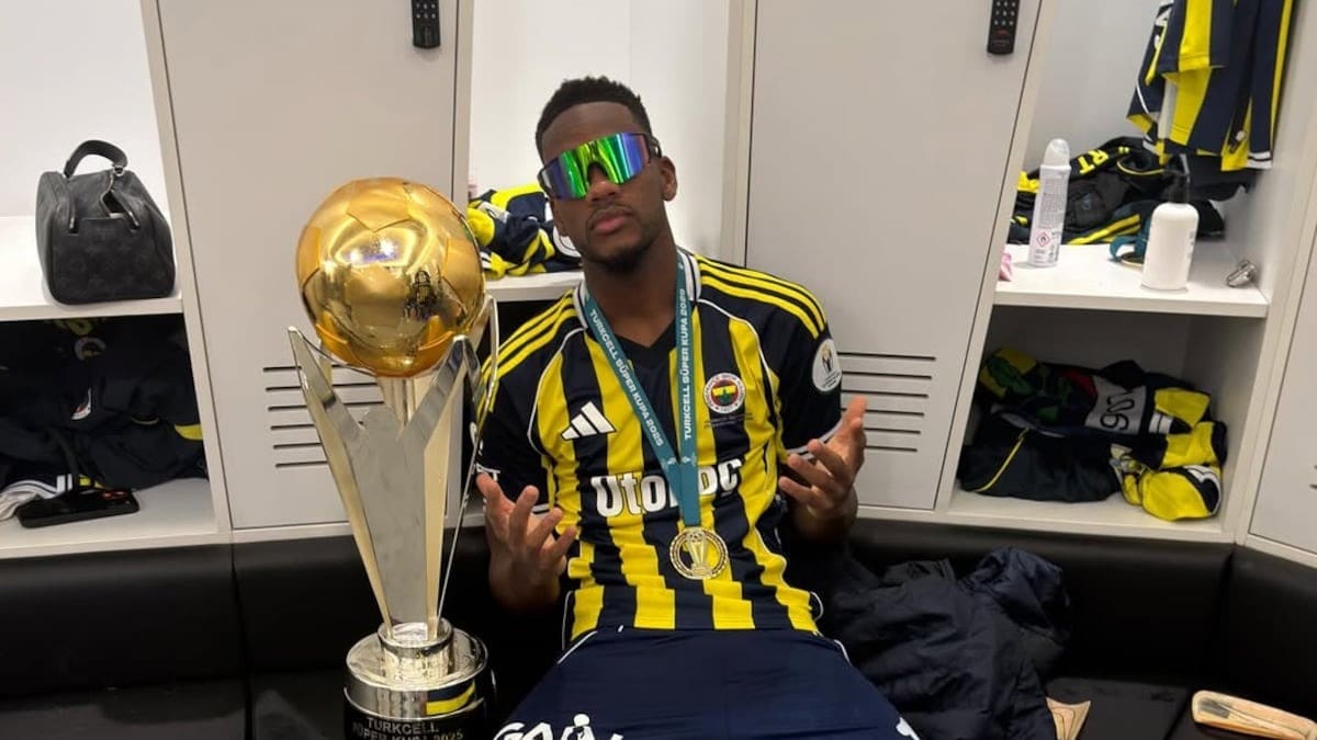 Jhon Jáder Durán, campeón de la Supercopa de Turquía. Foto: Redes sociales.
