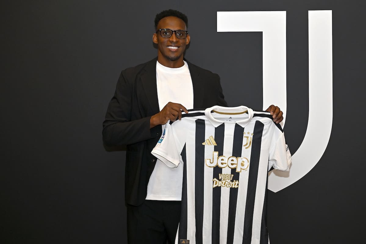 El defensor central colombiano Jhon Lucumí se convirtió en nuevo jugador de la Juventus de Turín. Foto: Juventus.