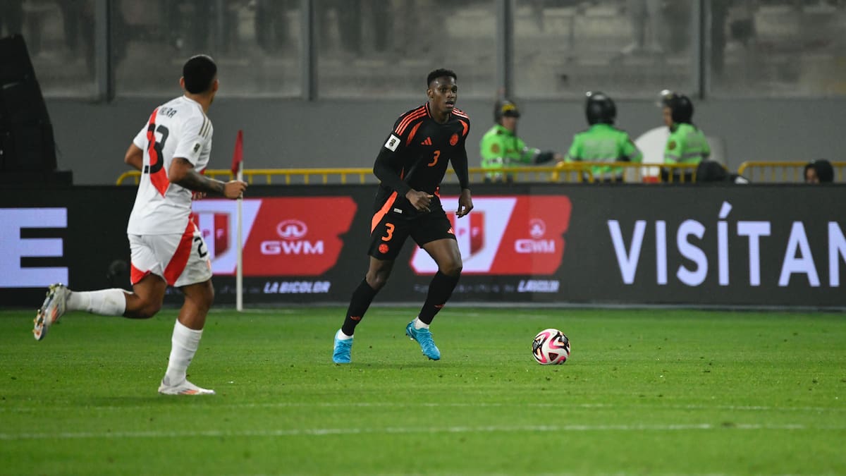 Jhon Lucumí expresó que la selección Colombia siente presión en las Eliminatorias Sudamericanas. Foto: FCF.