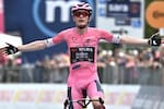 Jonas Vingegaard conquistó el Giro de Italia y completó la triple corona