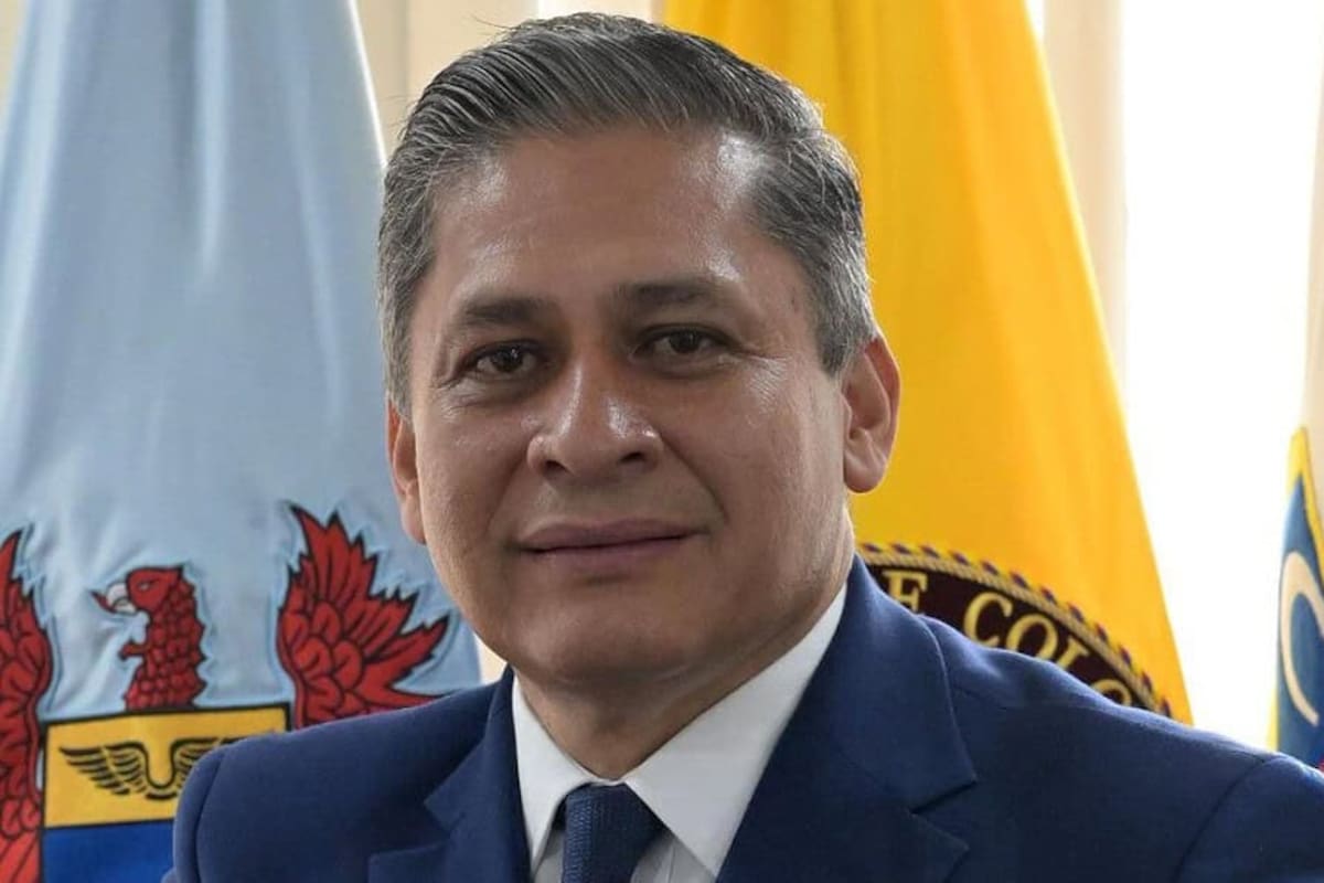 Tras solo seis meses en el cargo, el general (r) José Henry Pinto renunció a la Aerocivil. / Fotografía tomada de redes sociales