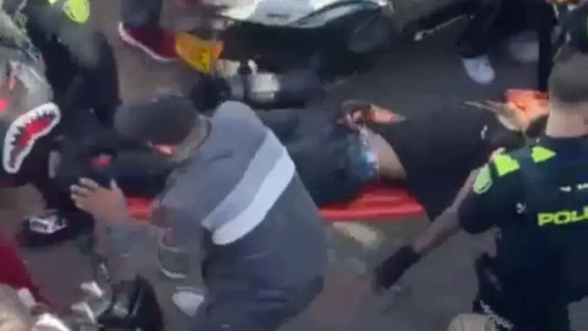 El adolescente hizo varios disparos con un arma de menos letalidad y fue trasladado a un centro médico. Foto: suministrada