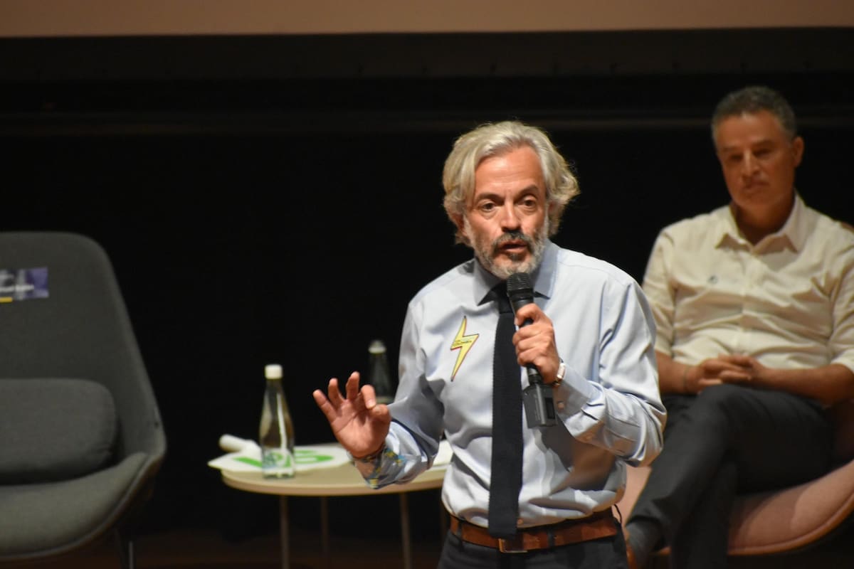 Juan Daniel Oviedo confiesa que hipotecó su casa para financiar su sueño a la presidencia. / Foto: Tomada de X @JDOviedoAr