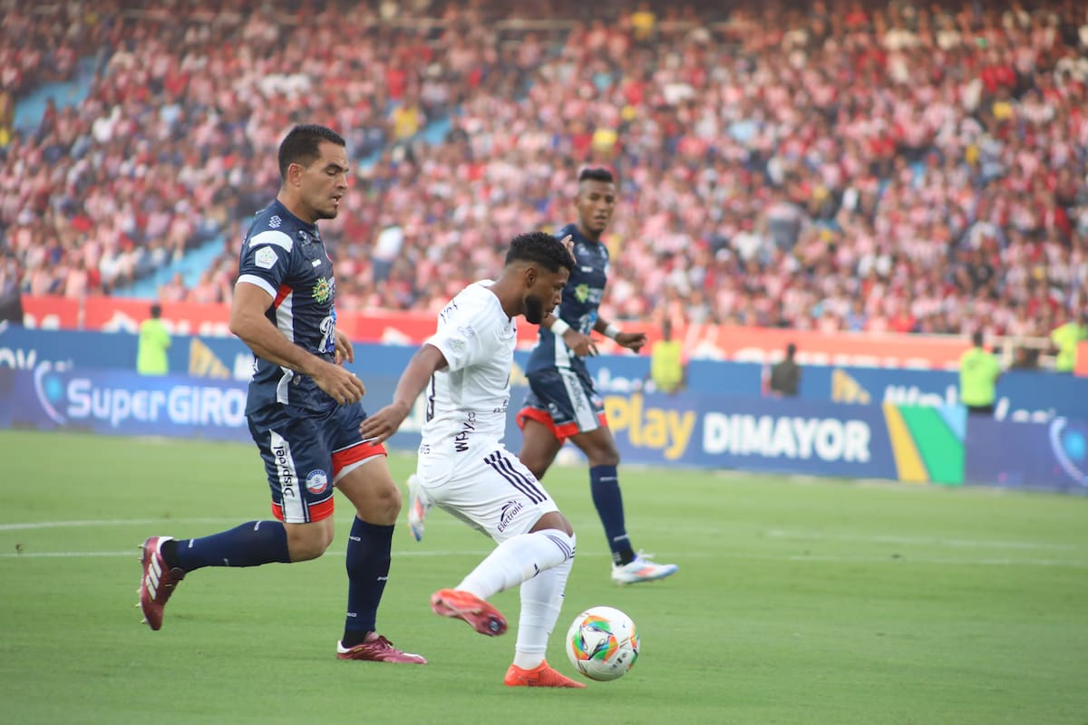 En la celebración de su centenario, Junior de Barranquilla empató 2-2 ante Alianza FC. Foto: Colprensa.
