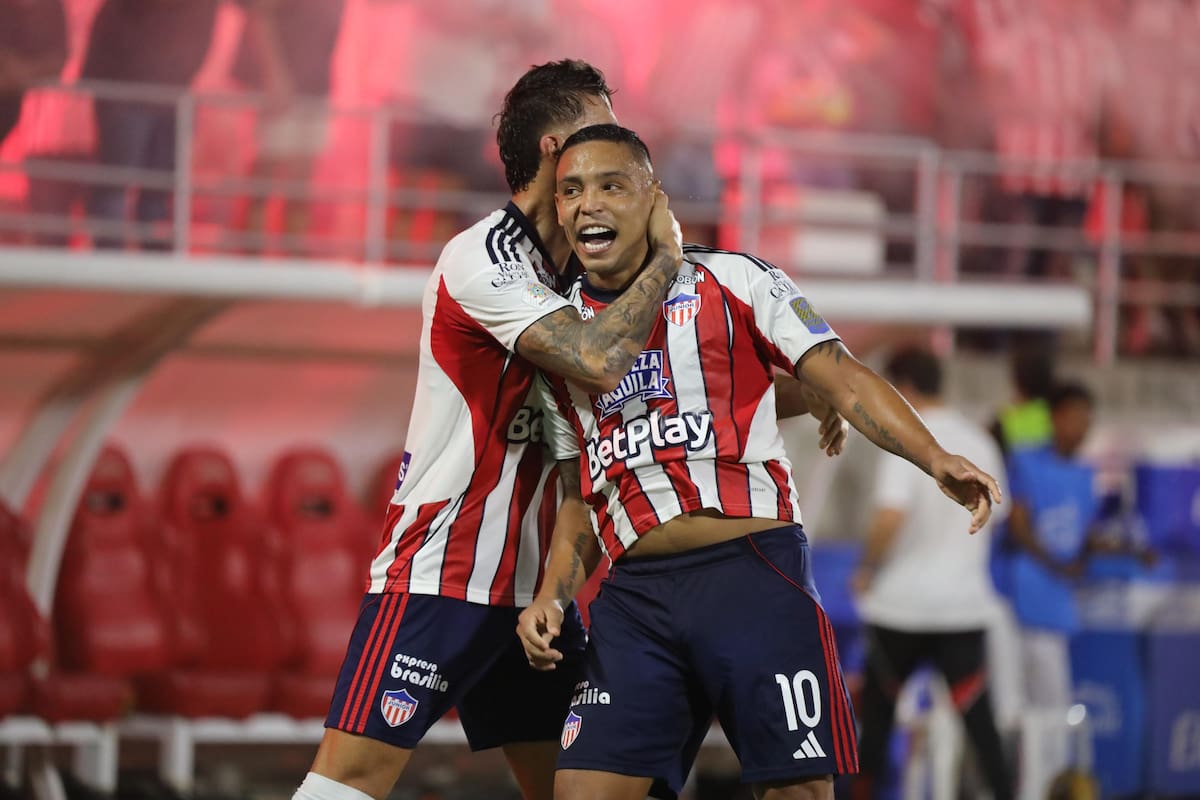 Junior de Barranquilla venció 3-0 a Atlético Nacional en el partido de ida de la final de la Liga BetPlay I de 2026. Foto: Jairo Cassiani y Colprensa.