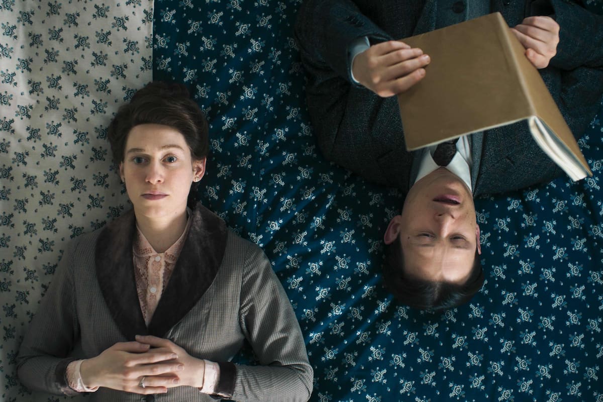 Kafka se estrenará el jueves 6 de agosto a las 8:00 p. m. (hora de Colombia) por Film & Arts, con un nuevo episodio cada jueves.