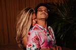 ¿Karol G y Bruno Mars en una relación? Fotos y videos de los artistas encienden las redes