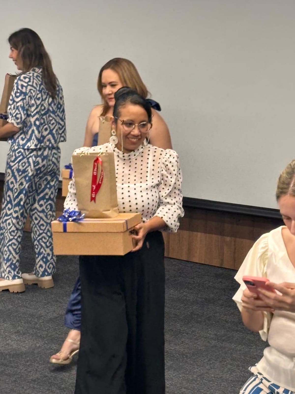 El proyecto Colores del Manantial nació sin recursos y hoy impacta a más de 250 niños en Bucaramanga. La labor de Katherine Arévalo fue exaltada en la ceremonia Mujer Cajasan el año pasado.