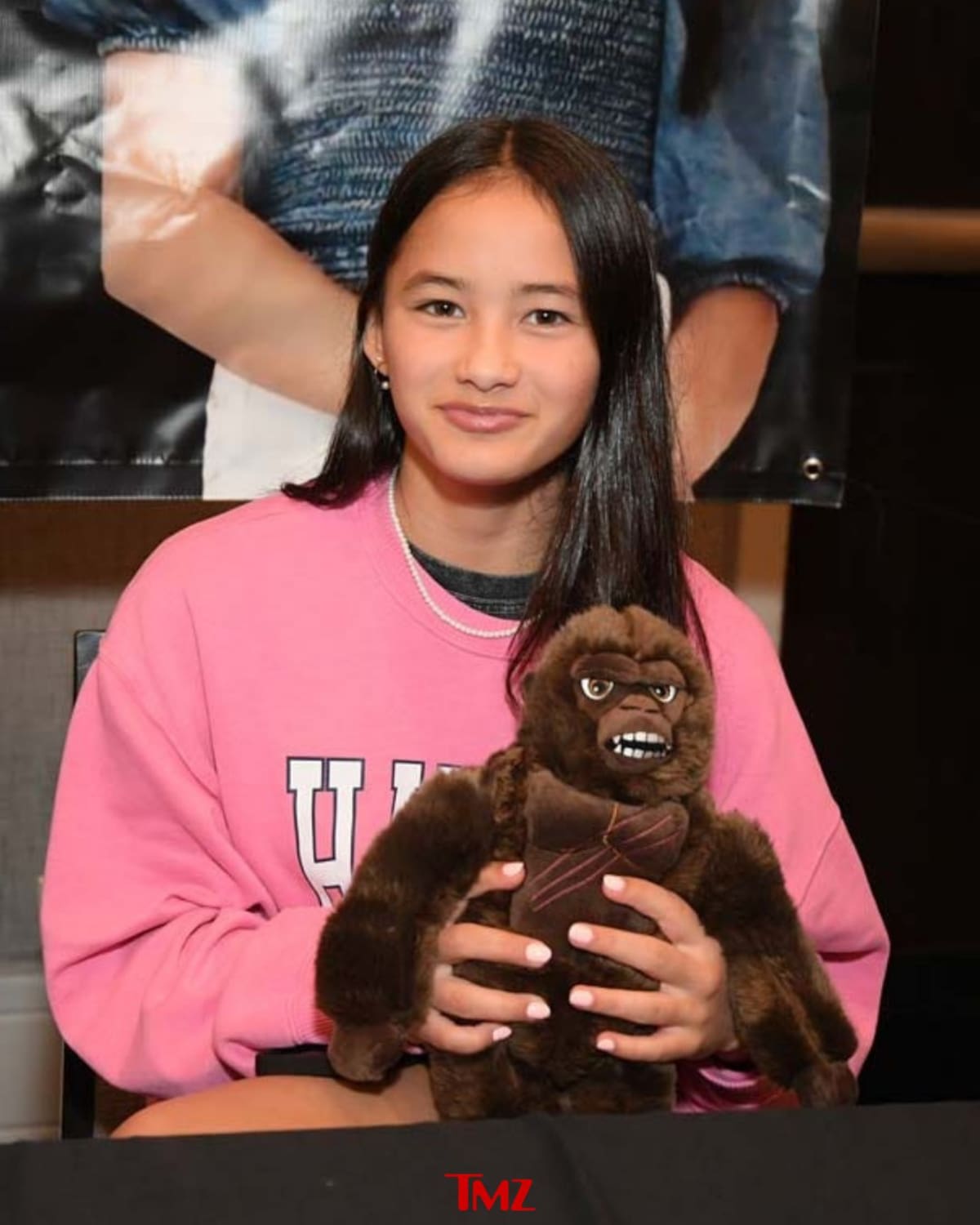 Kaylee Hottle, actriz sorda conocida por interpretar a Jia en 'Godzilla vs. Kong', murió a los 19 años tras un accidente de tránsito en Maryland.