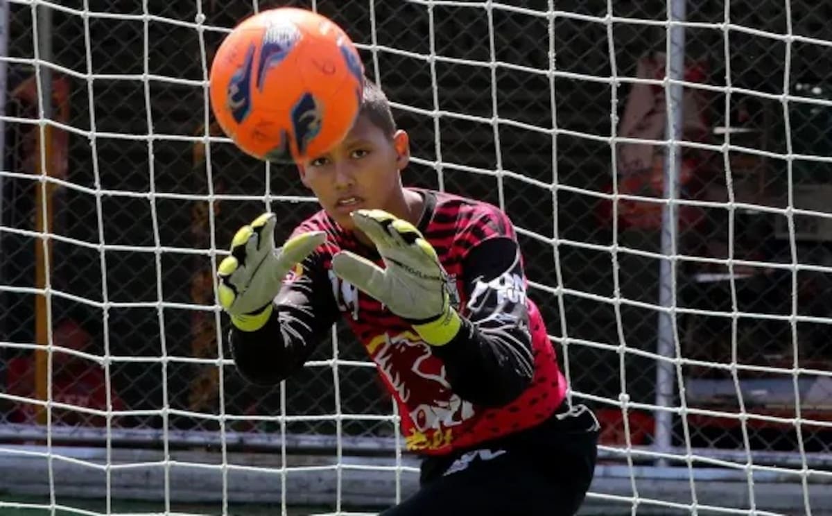 En el 2016 el arquero de Nacional en el Ponyfútbol es hijo de un exjugador que fue campeón con el verde, Édgar Cataño. /FOTO: El Colombiano