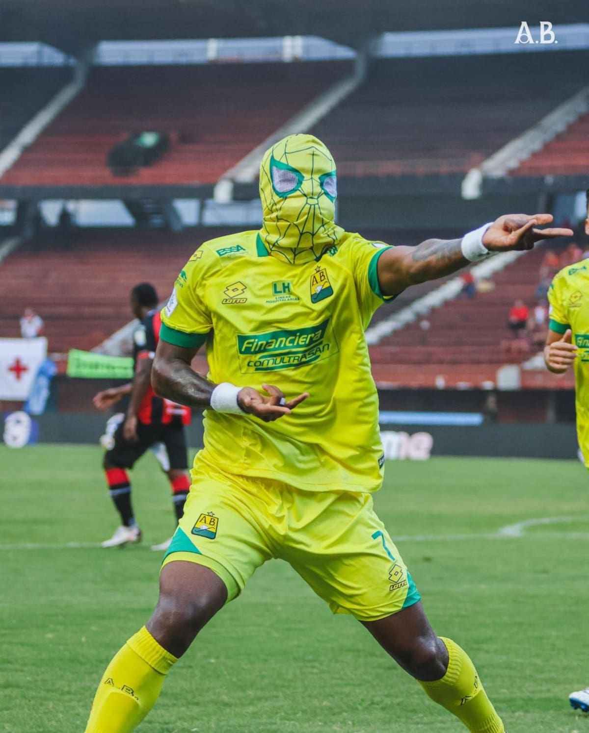 Kevin Londoño marcó para Bucaramanga en el empate 2-2 ante Cúcuta Deportivo, en el estadio General Santander. Foto: Atlético Bucaramanga.