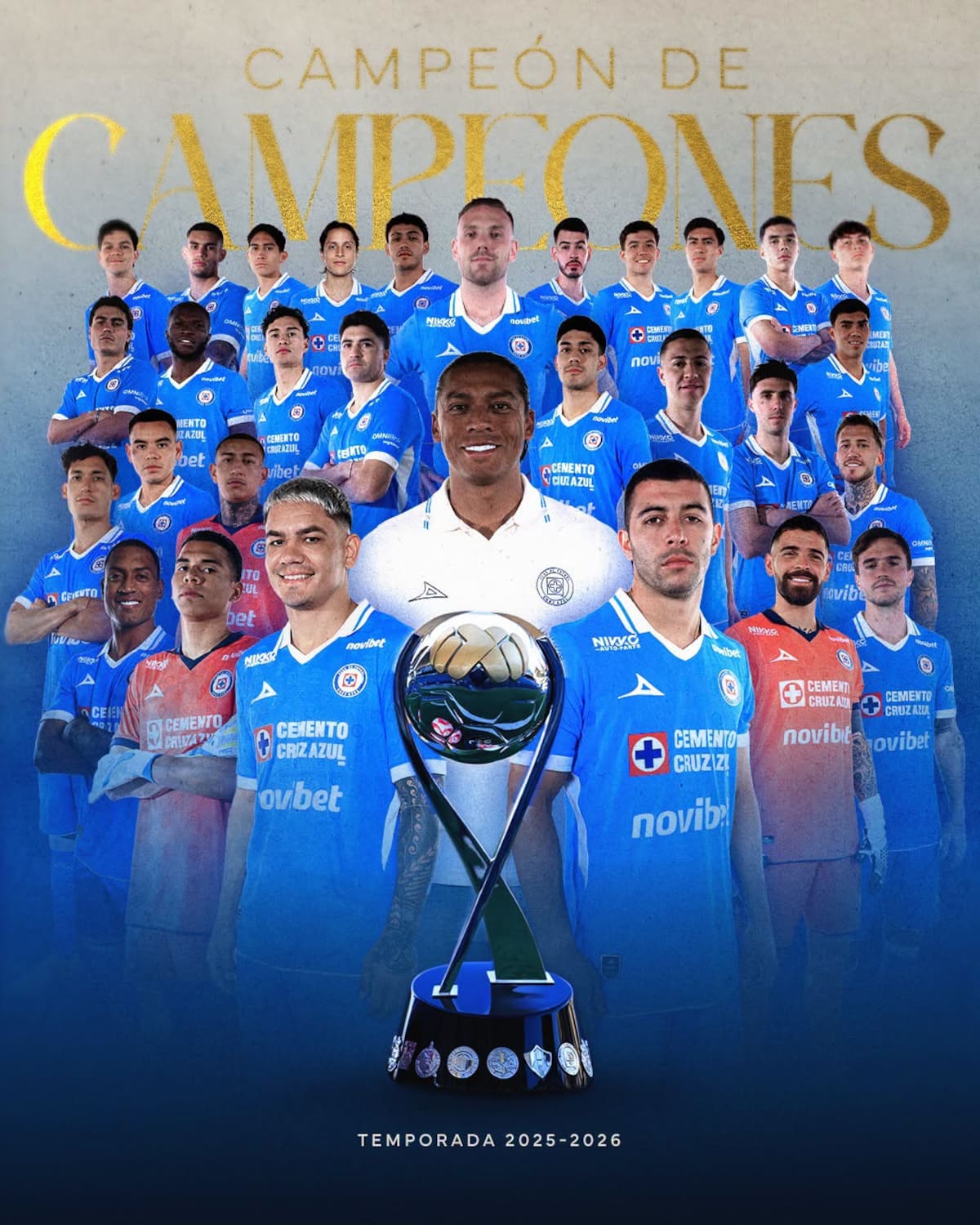 El arquero barranqueño Kevin Mier conquistó un nuevo título con Cruz Azul, que derrotó 3-1 a Toluca para quedarse con el trofeo de Campeón de Campeones de la Liga MX. /FOTO: Cruz Azul