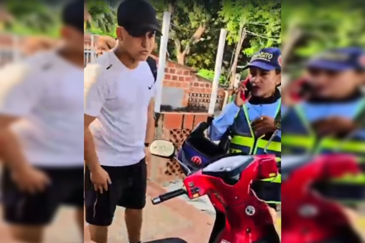 La agresión contra las funcionarias quedó registrada en video por testigos.