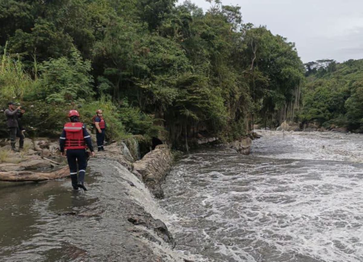 La búsqueda del joven se extiende por los ríos Suárez, Chicamocha y Sogamoso, en Santander.